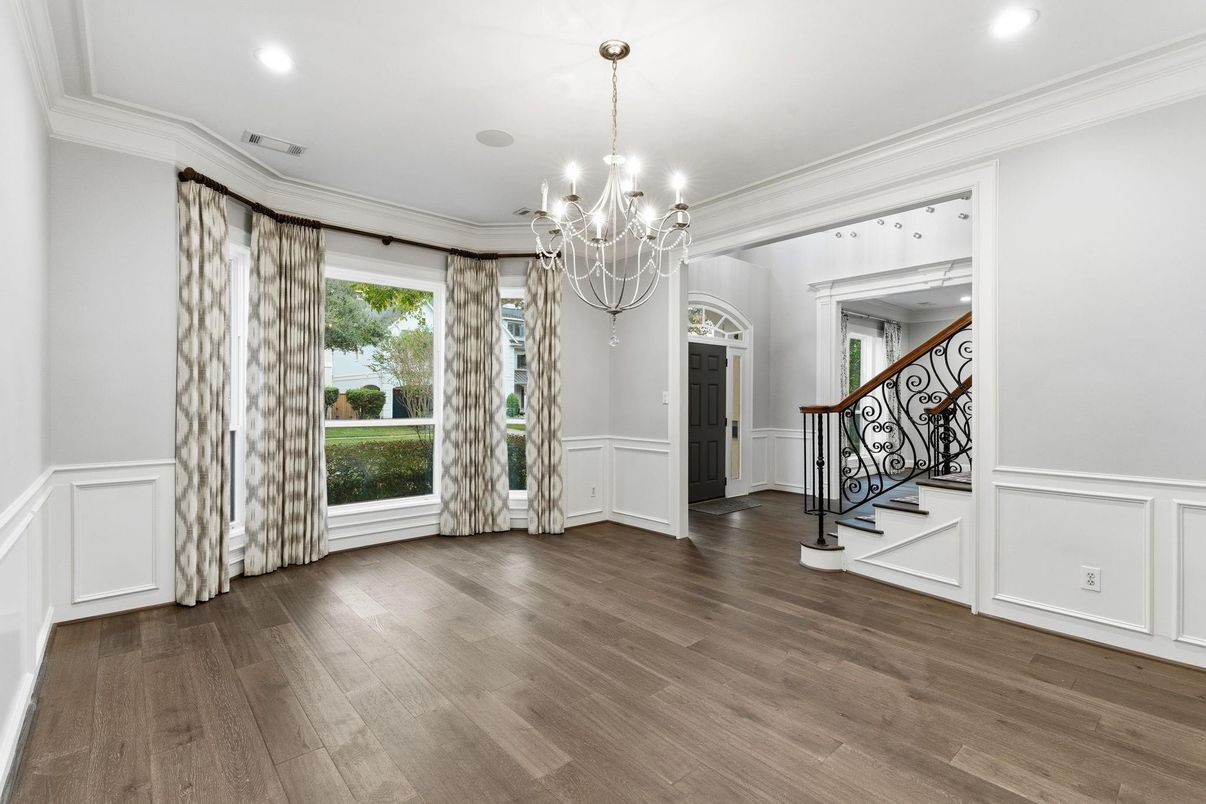 Chandelier, Empty room, Interior, Recessed Lighting, Wood Texture Flooring