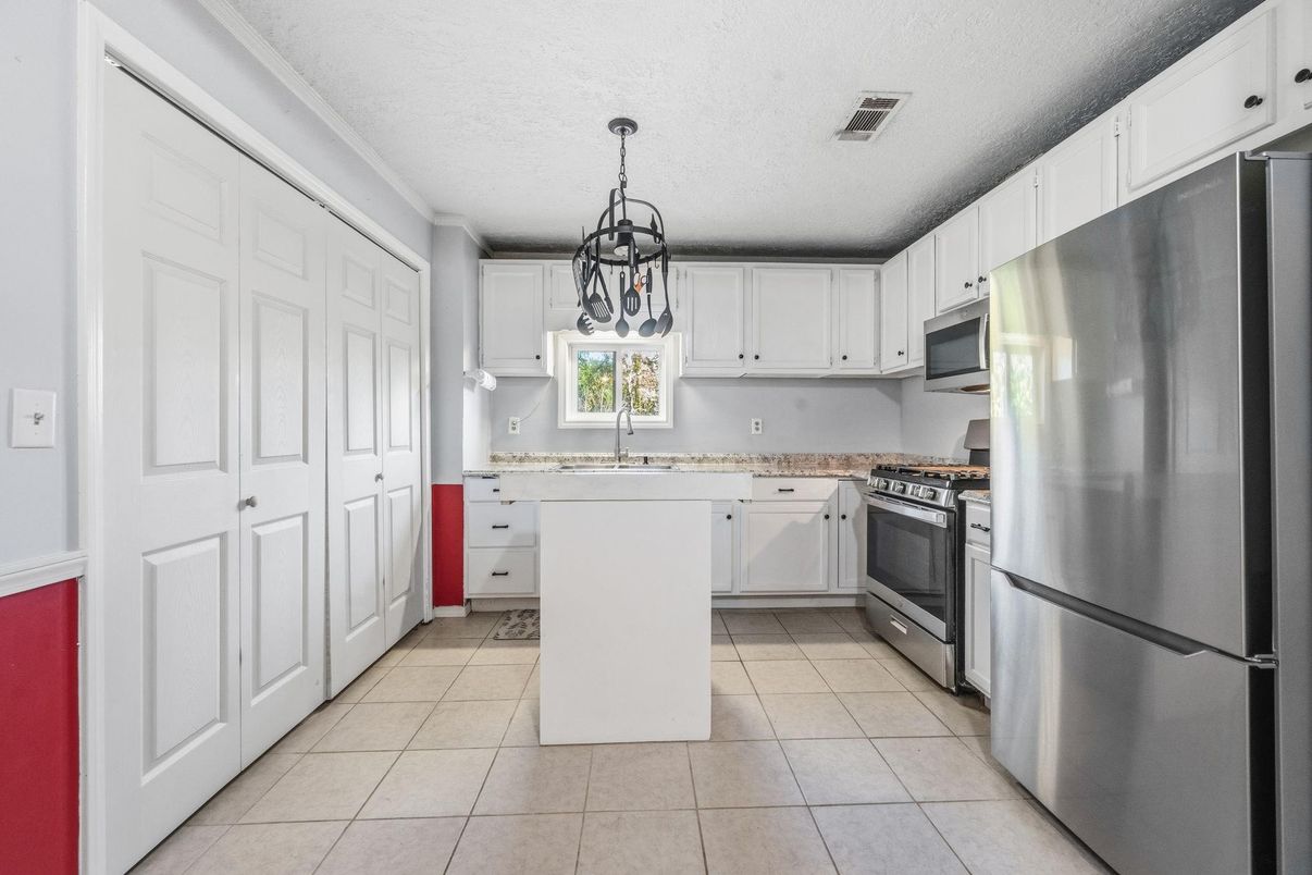 Interior, Kitchen, Pendant Lights