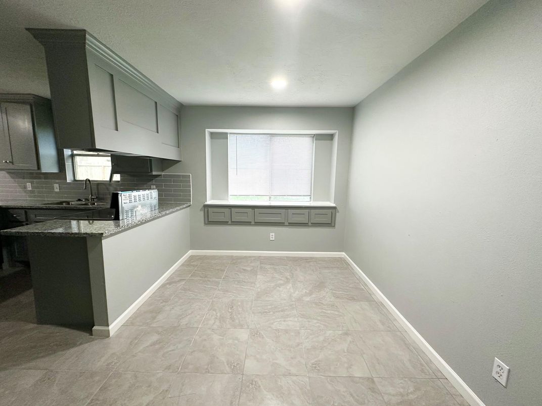 Empty room, Interior, Kitchen, Recessed Lighting