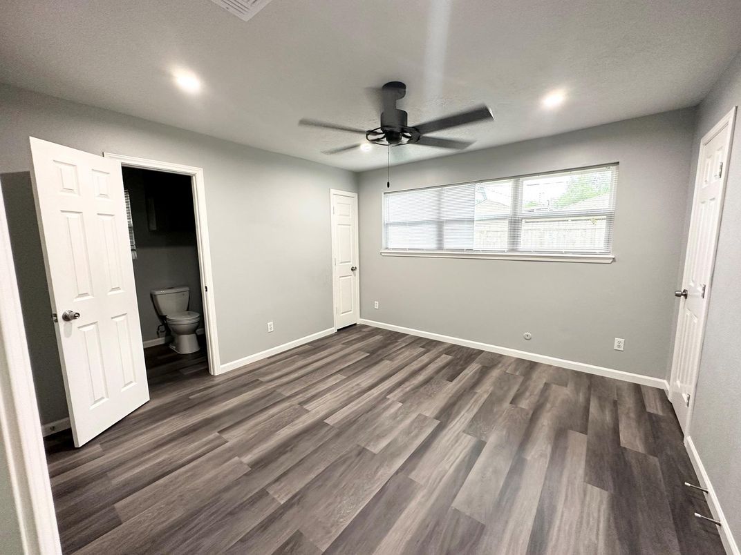 Bathroom, Empty room, Interior, Recessed Lighting, Wood Texture Flooring