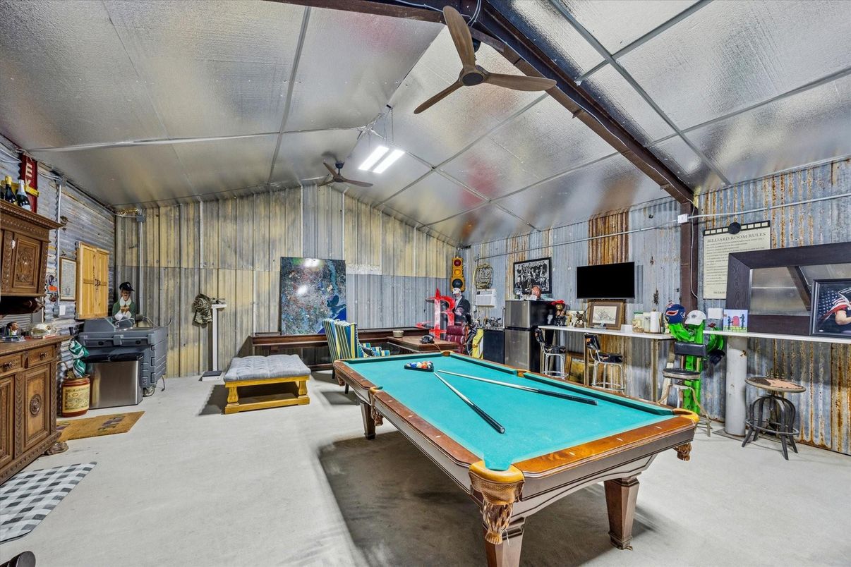 Billiard Table, Game Room, Interior