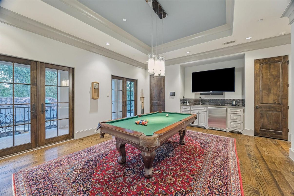 Billiard Table, Game Room, Interior, Pendant Lights, Recessed Lighting, Wood Texture Flooring