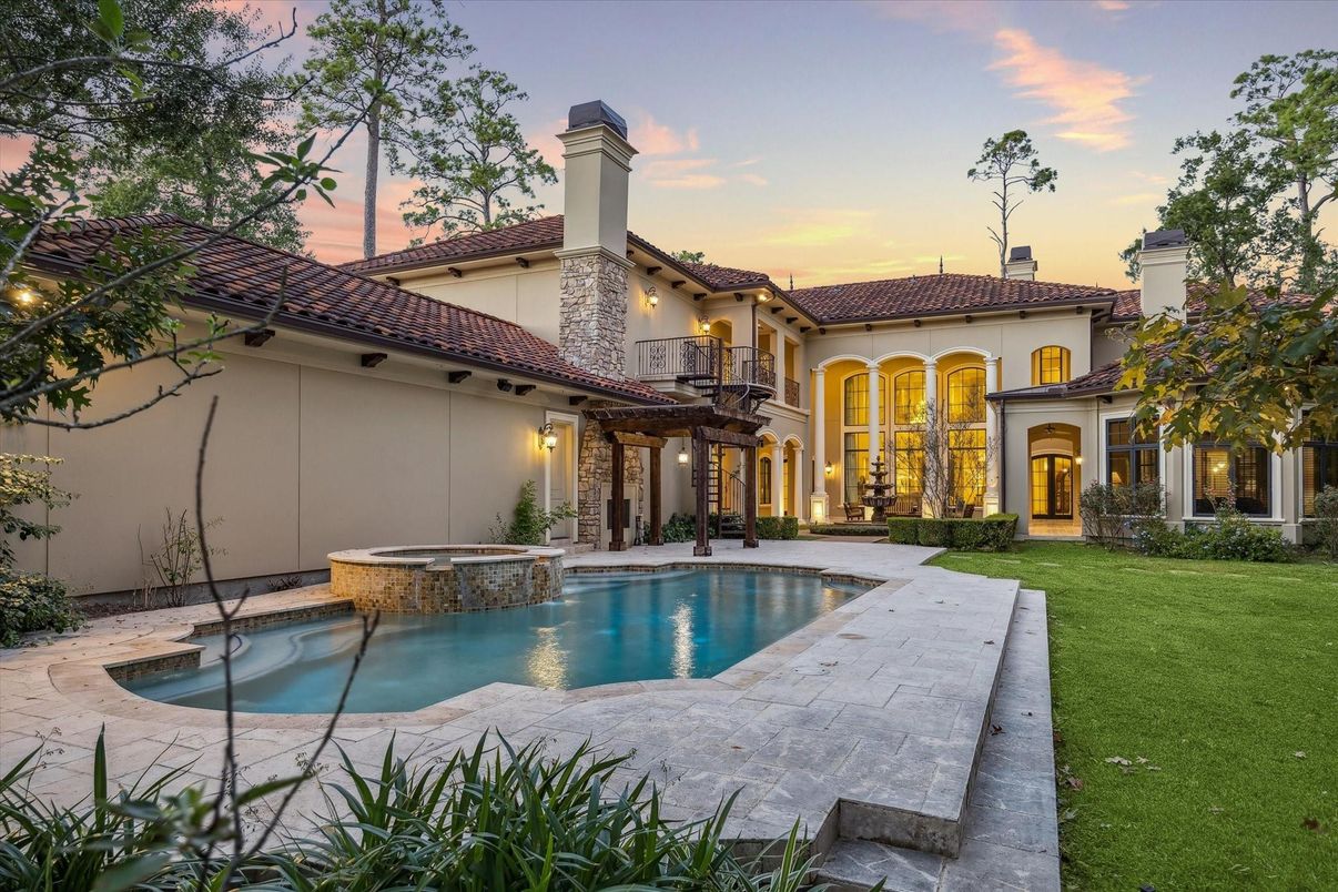 Backyard, Exterior, Pool