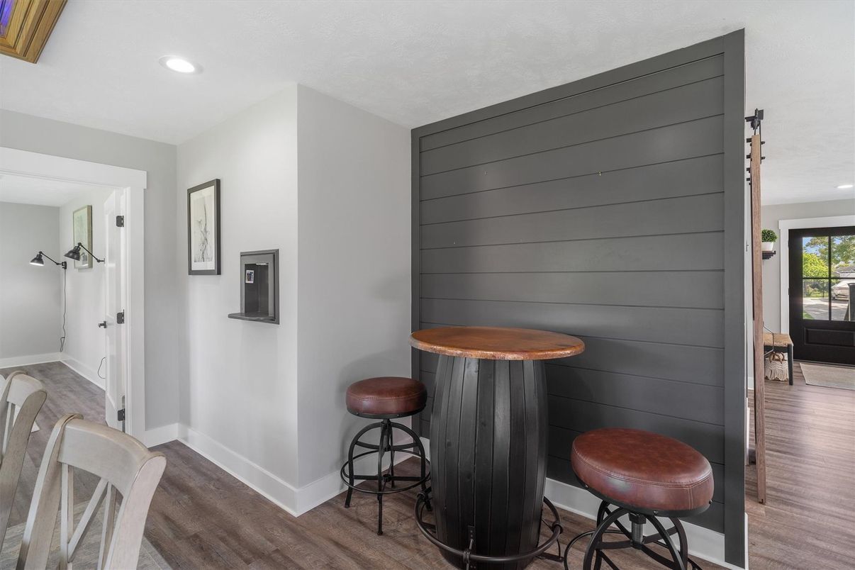 Interior, Recessed Lighting, Wood Texture Flooring