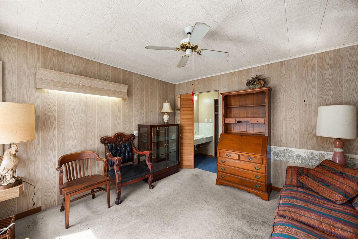 Interior, Wooden Walls