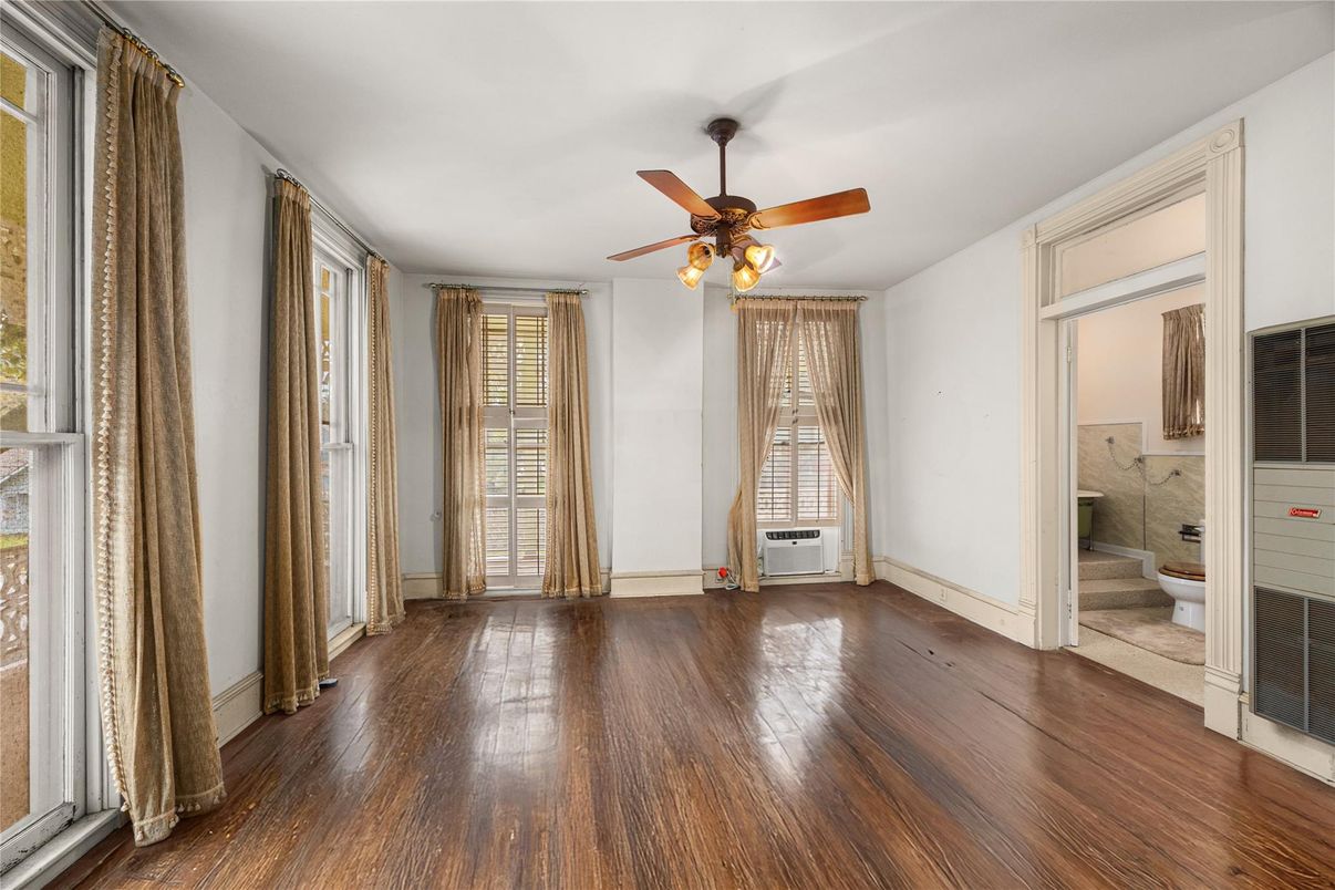 Bathroom, Empty room, Interior, Wood Texture Flooring