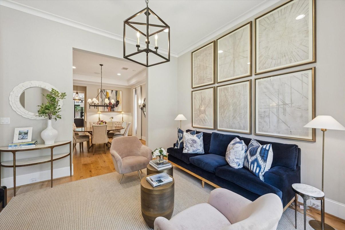 Chandelier, Dining room, Interior, Living room, Pendant Lights, Recessed Lighting, Wood Texture Flooring