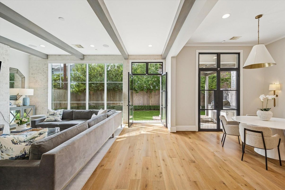 Dining room, Interior, Living room, Pendant Lights, Recessed Lighting, Wood Texture Flooring