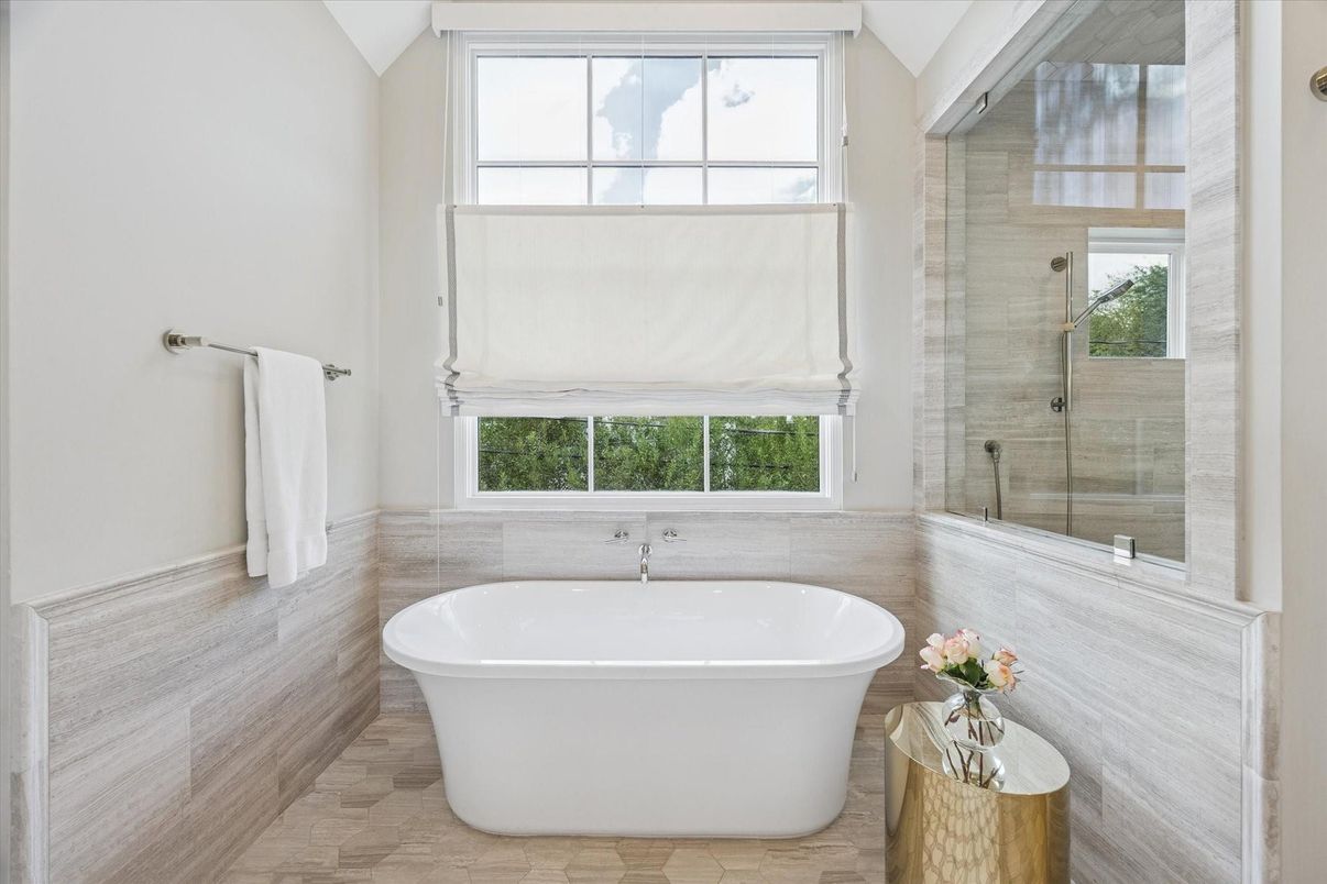 Bathroom, Free Standing Baths, Glass Shower, Interior