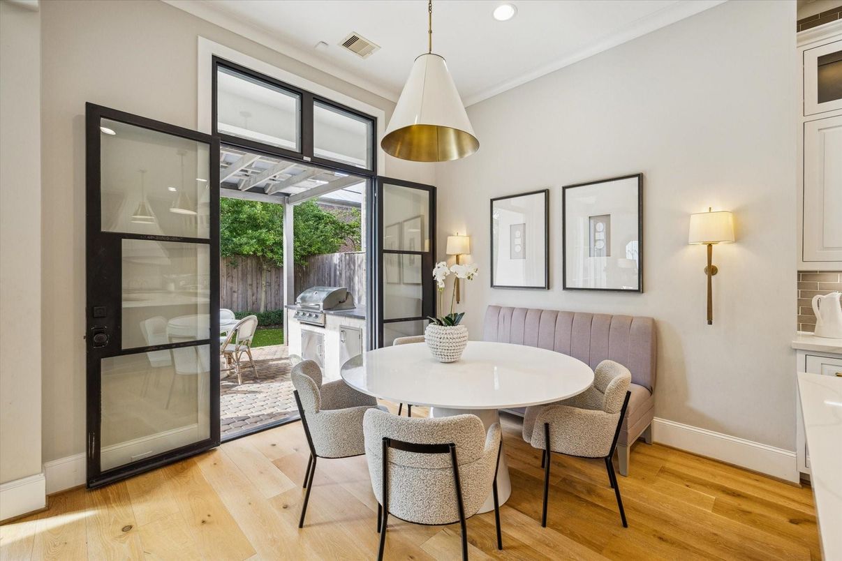 Dining room, Interior, Recessed Lighting, Sun Room, Wood Texture Flooring