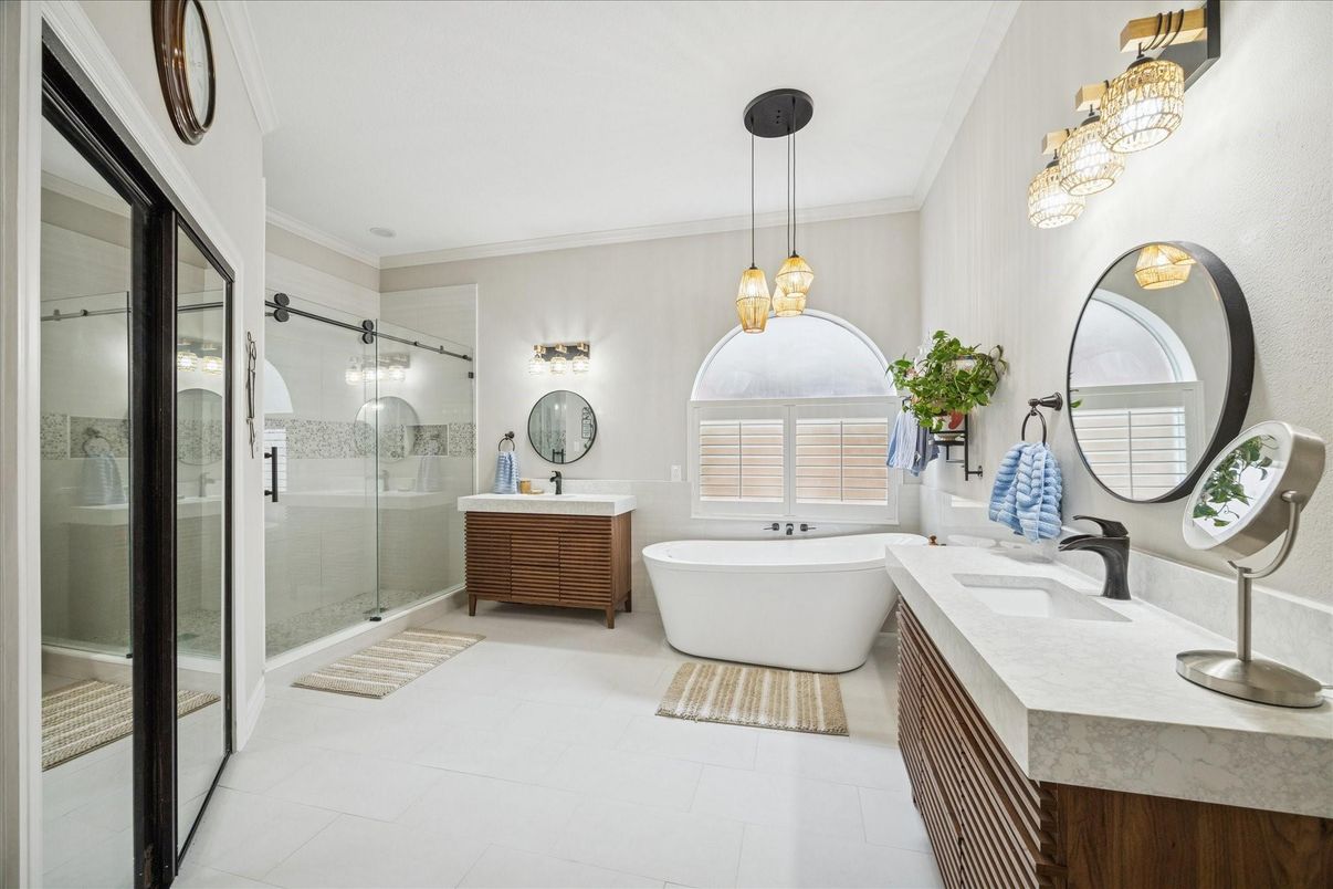 Bathroom, Dual Sink Vanities, Free Standing Baths, Glass Shower, Interior, Pendant Lights