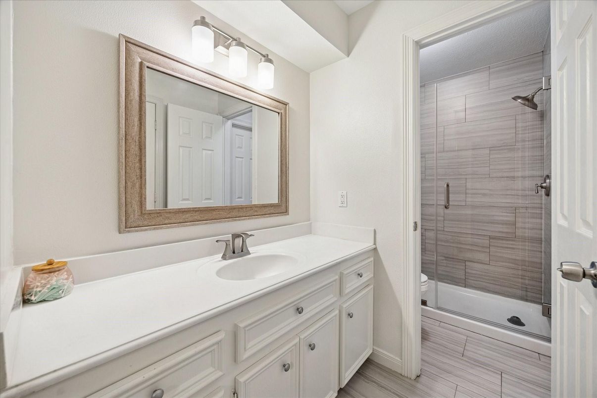 Bathroom, Glass Shower, Interior