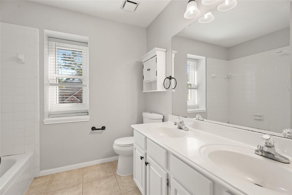 Bathroom, Dual Sink Vanities, Interior