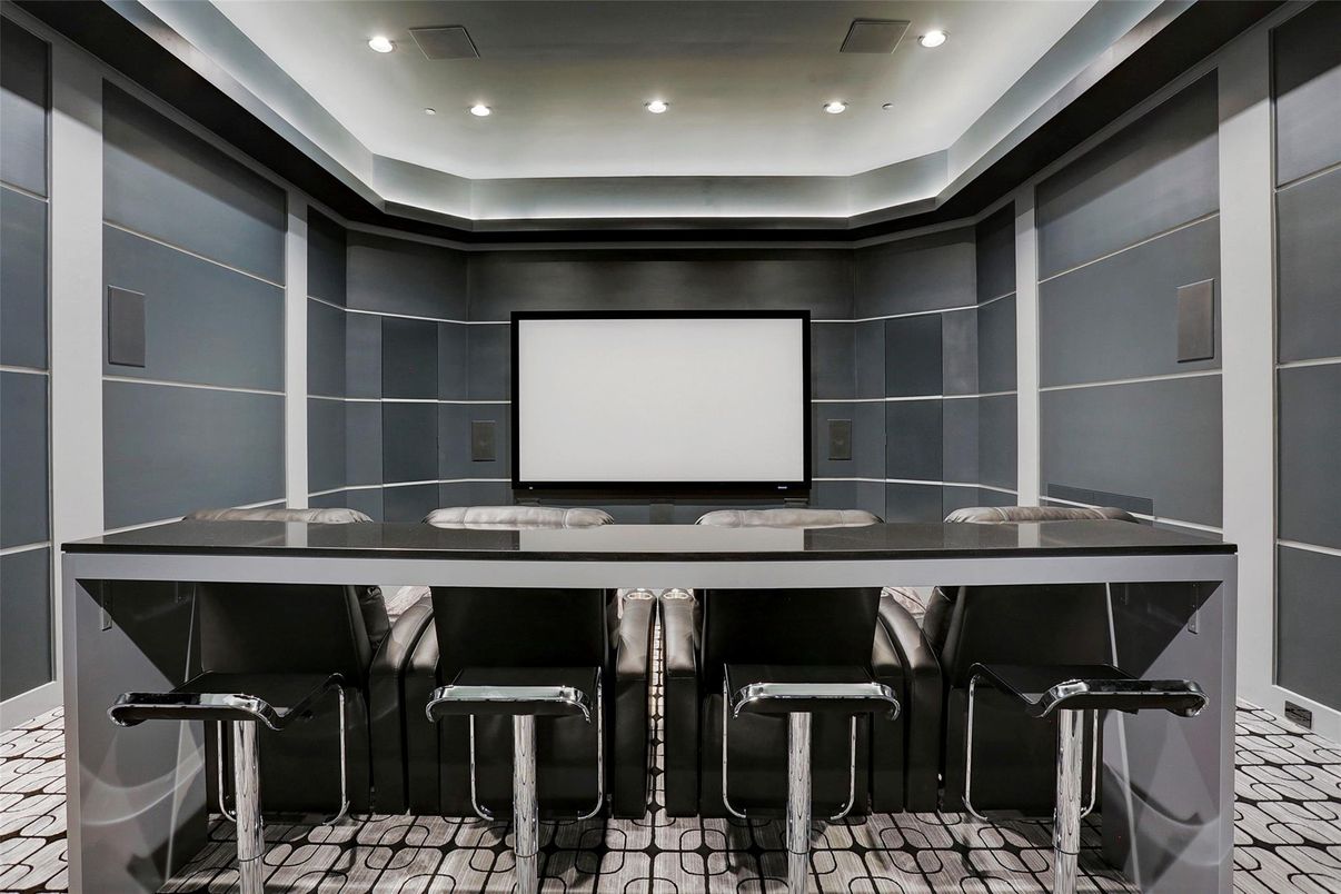 Interior, Projection Screen, Recessed Lighting, Theatre Room