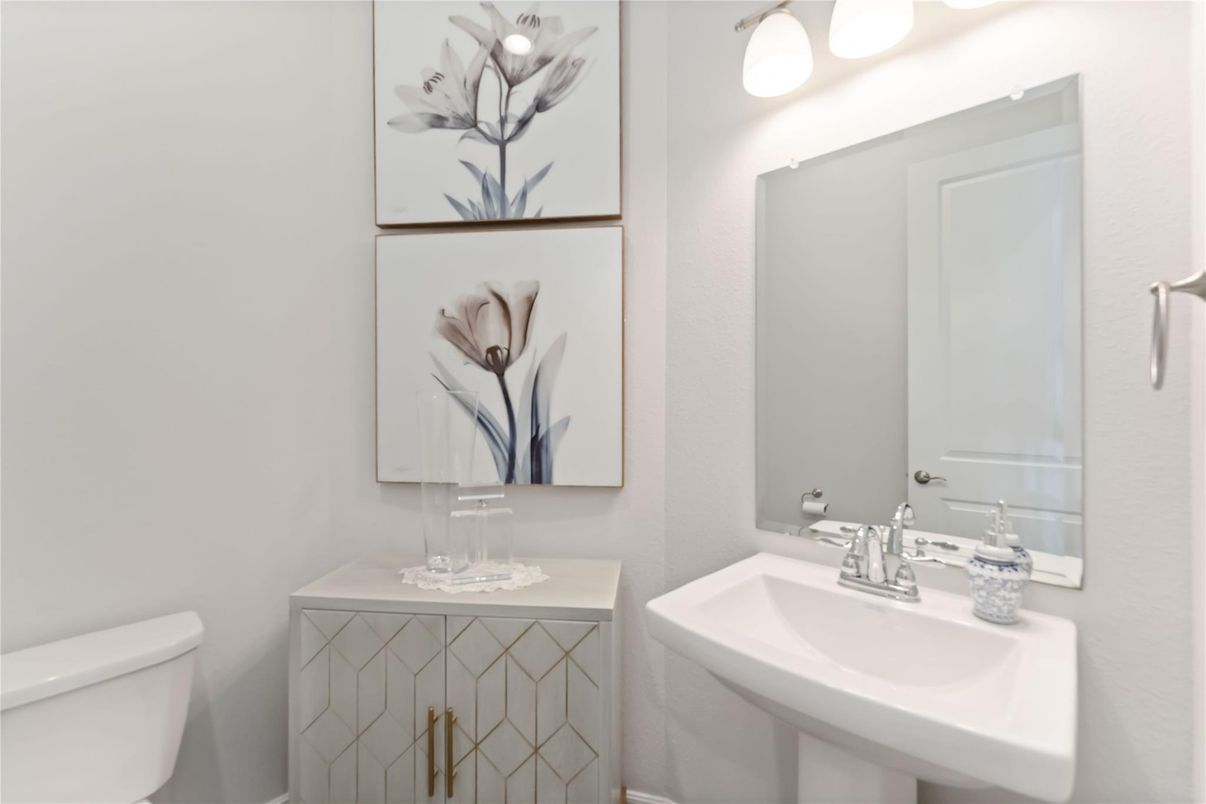 Bathroom, Dual Sink Vanities, Interior