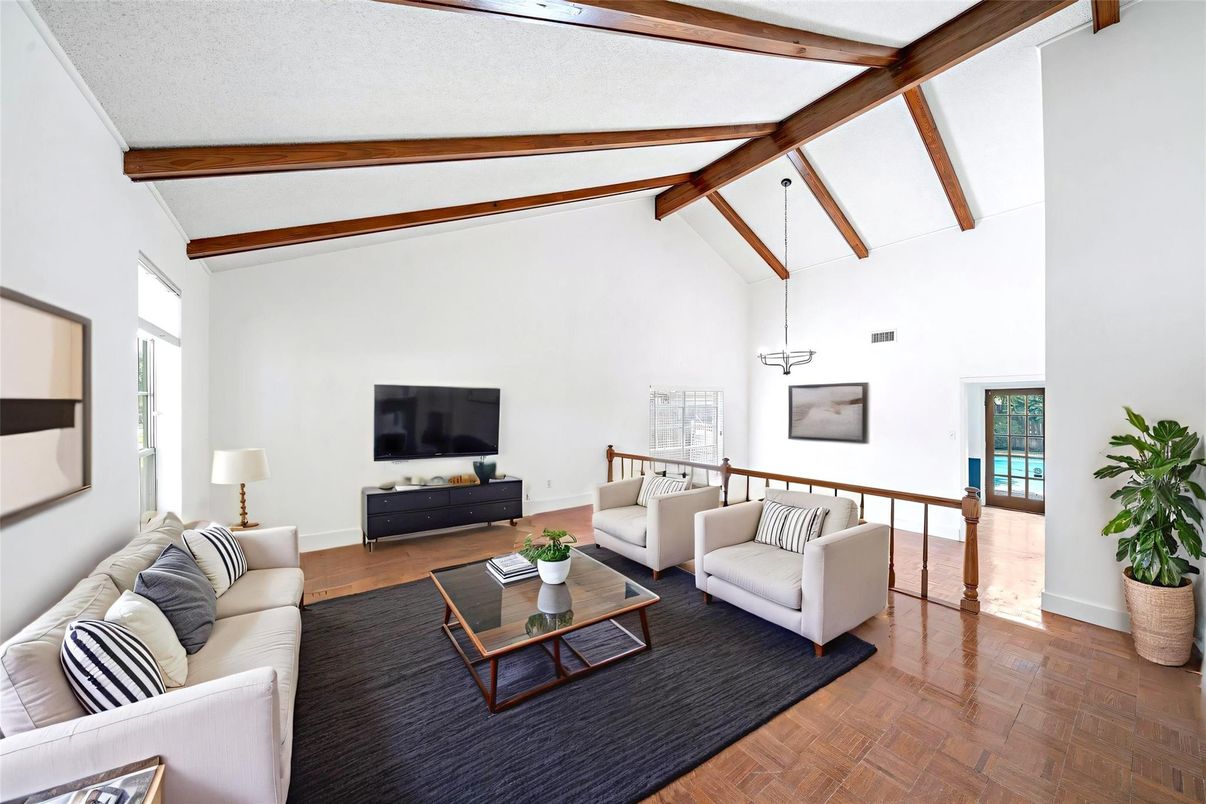 Interior, Living room, Pendant Lights, Wooden Beams, Wood Texture Flooring