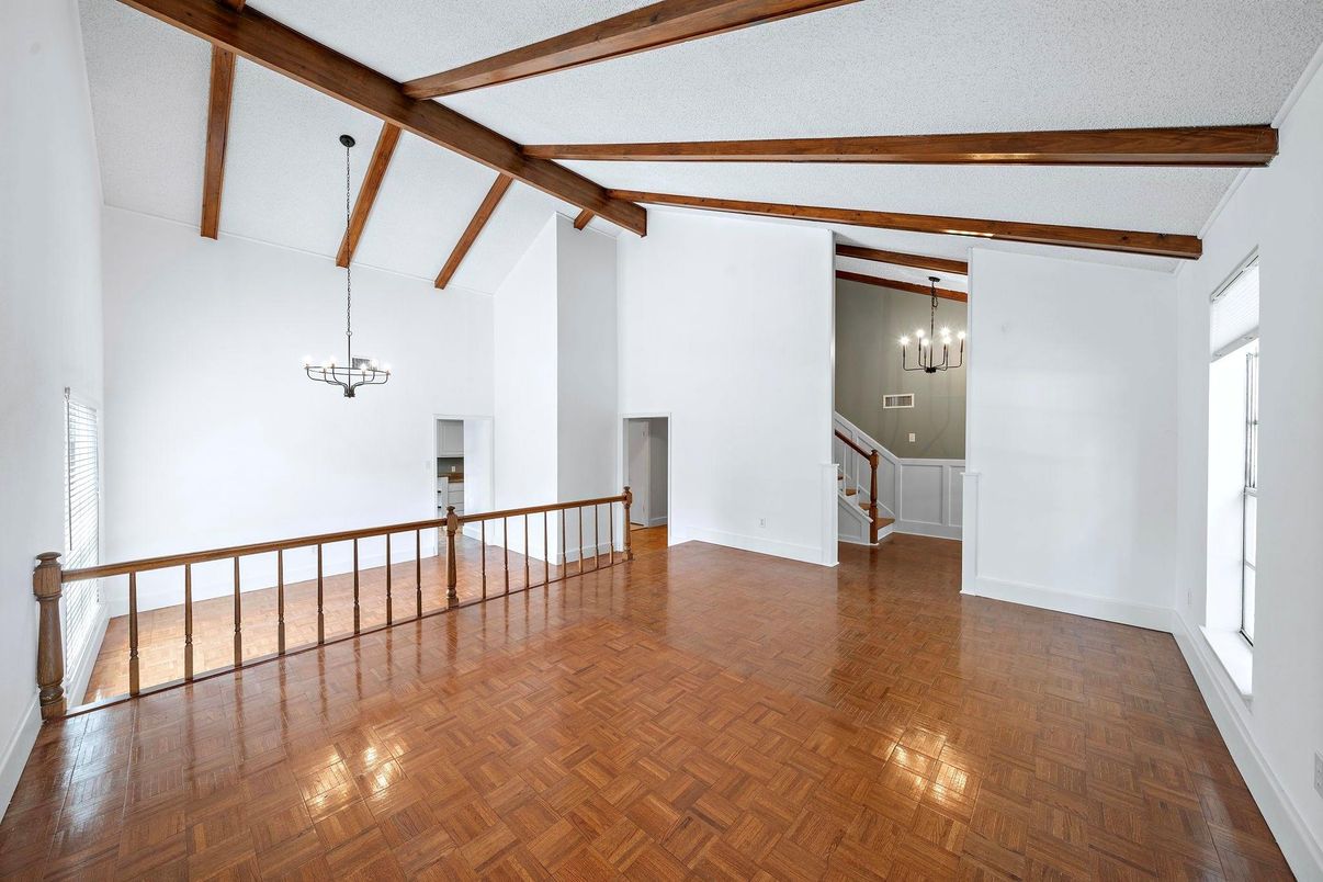Chandelier, Empty room, Interior, Wooden Beams, Wood Texture Flooring