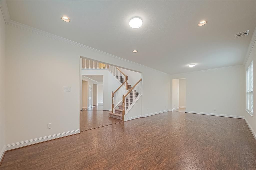 Empty room, Interior, Recessed Lighting, Wood Texture Flooring