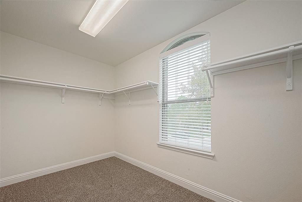 Empty room, Interior, Walk-in Closets