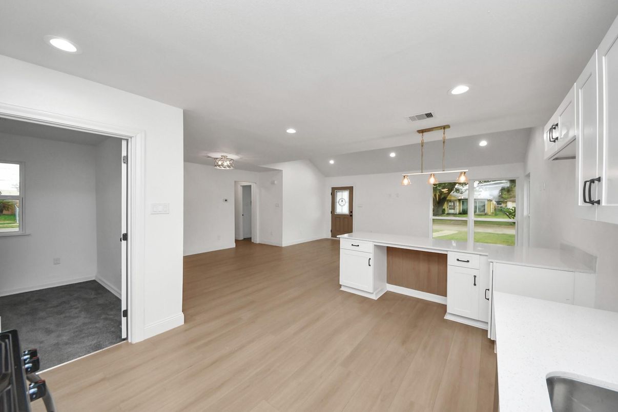 Interior, Kitchen, Pendant Lights, Recessed Lighting, Wood Texture Flooring