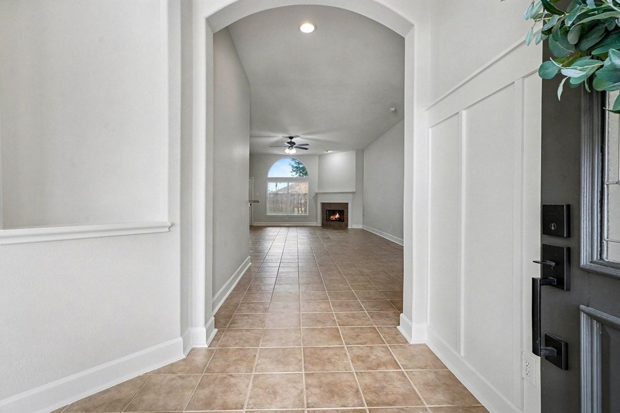 Fireplace, Interior, Recessed Lighting