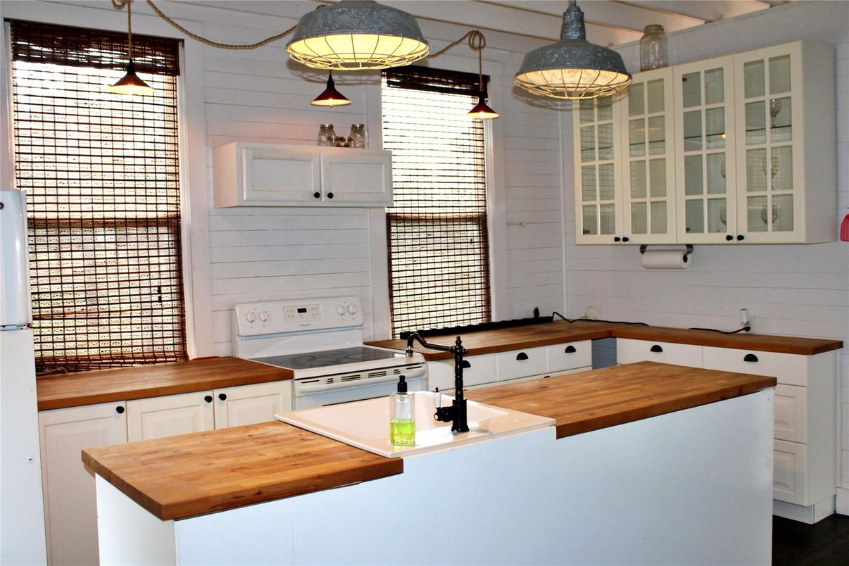 Interior, Kitchen, Pendant Lights
