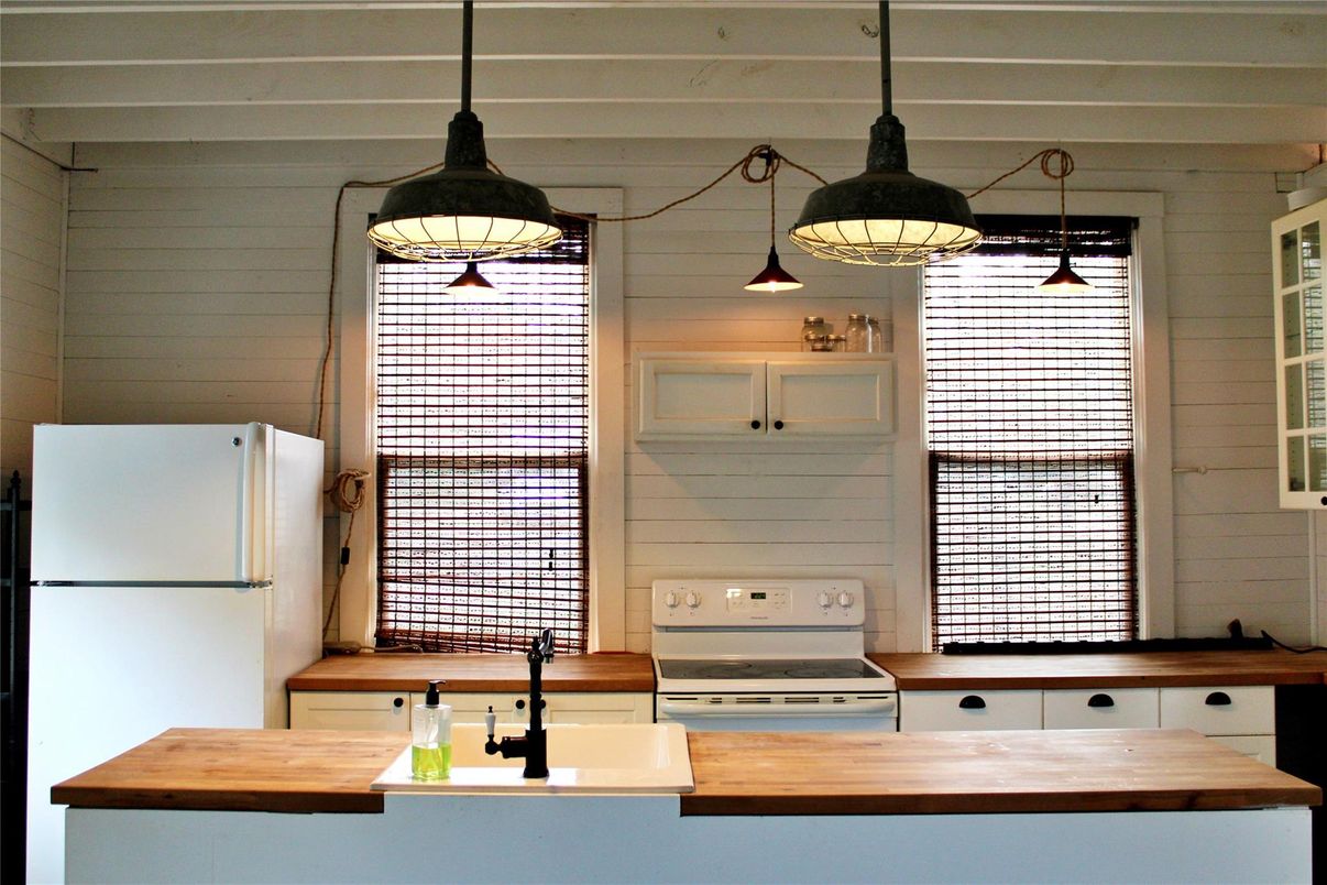 Interior, Kitchen, Pendant Lights