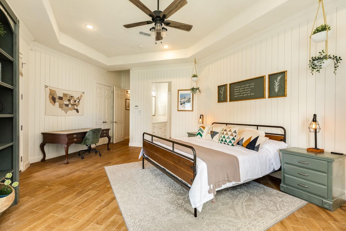 Bedroom, Interior, Pendant Lights, Recessed Lighting, Wood Texture Flooring