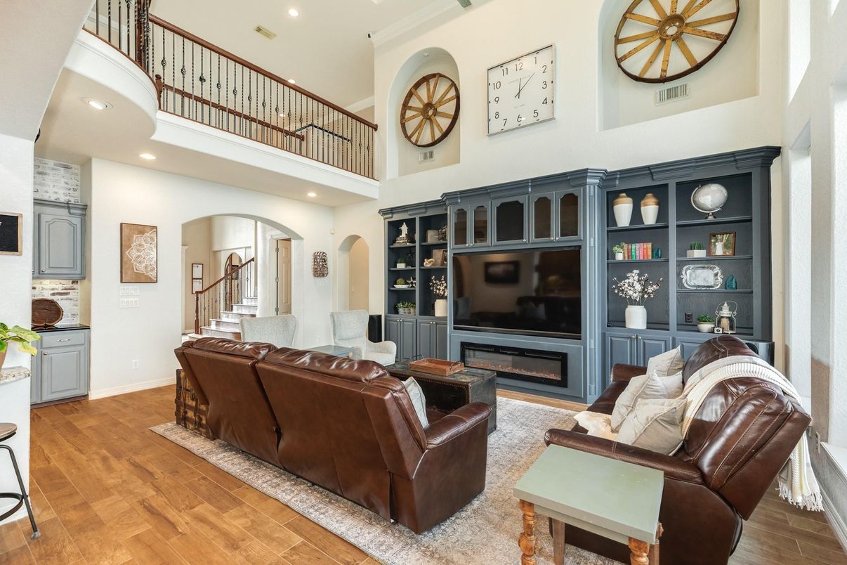 Fireplace, Interior, Living room, Recessed Lighting, Wood Texture Flooring