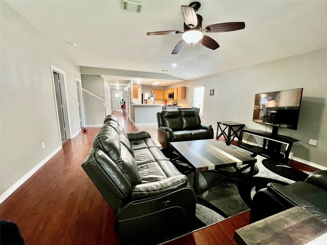 Interior, Kitchen, Living room, Recessed Lighting, Wood Texture Flooring