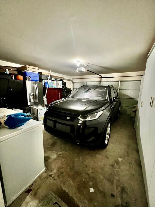 Garage, Interior, Washer