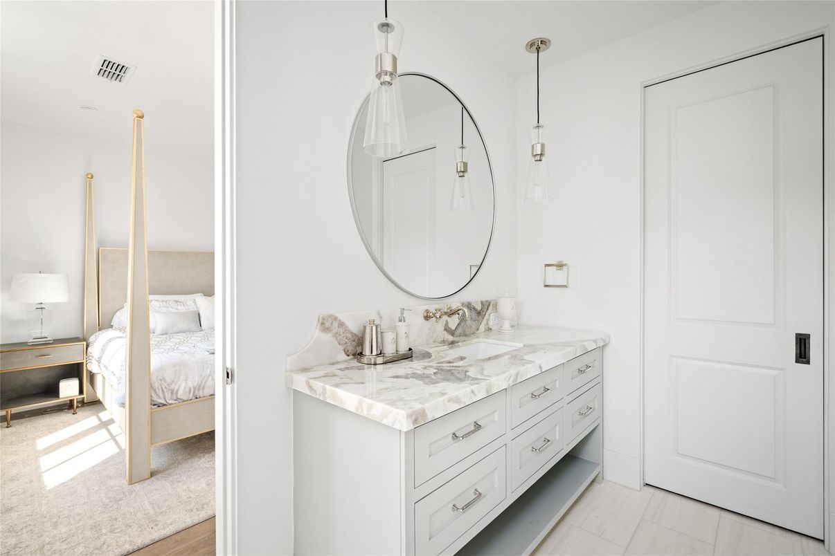 Bathroom, Bedroom, Dual Sink Vanities, Interior, Pendant Lights, Wood Texture Flooring