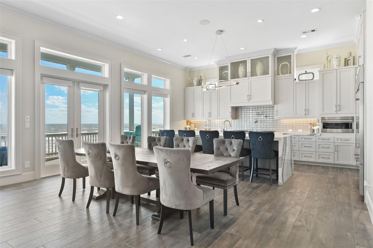 Dining room, Interior, Kitchen, Pendant Lights, Recessed Lighting, Water, Wood Texture Flooring