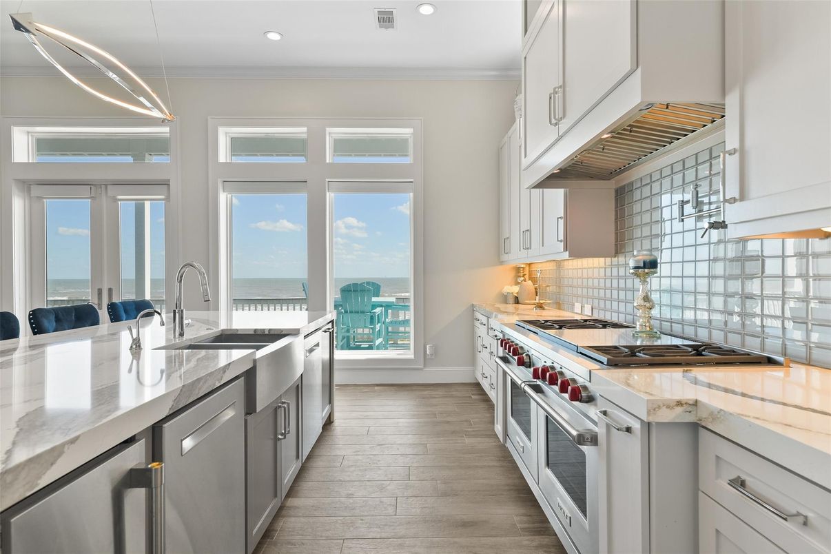 Interior, Kitchen, Pendant Lights, Recessed Lighting, Stainless Steel Appliances, Water, Wood Texture Flooring