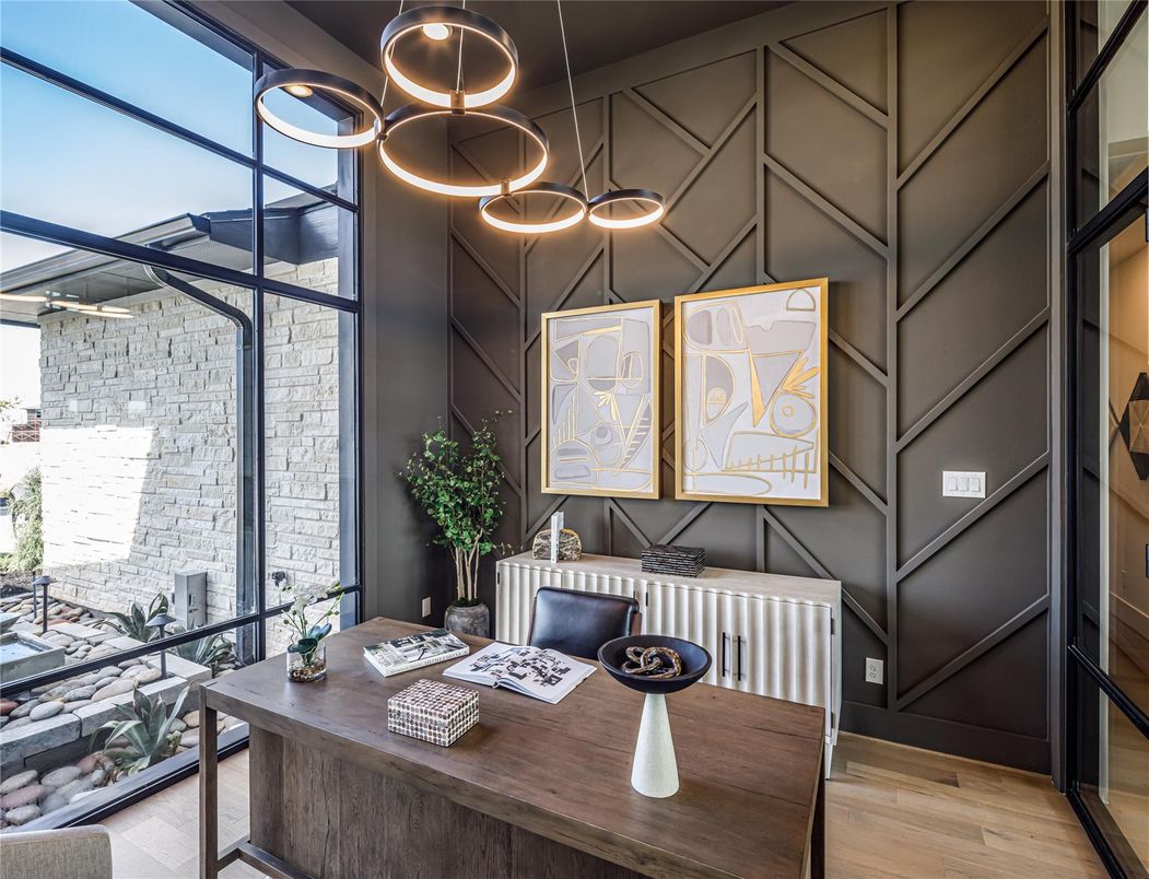 Interior, Pendant Lights, Wood Texture Flooring