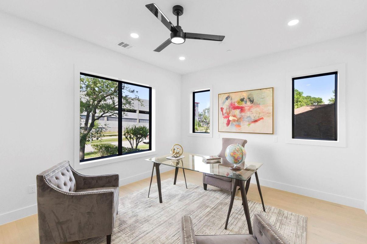 Home Office, Interior, Recessed Lighting, Wood Texture Flooring