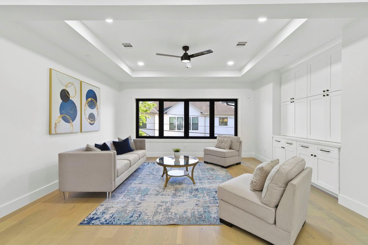 Interior, Living room, Recessed Lighting, Wood Texture Flooring