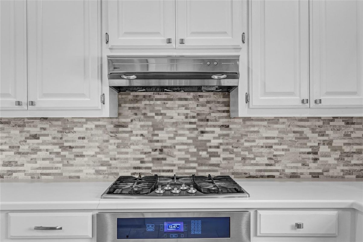 Interior, Kitchen, Stainless Steel Appliances