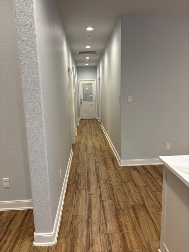 Interior, Recessed Lighting, Wood Texture Flooring