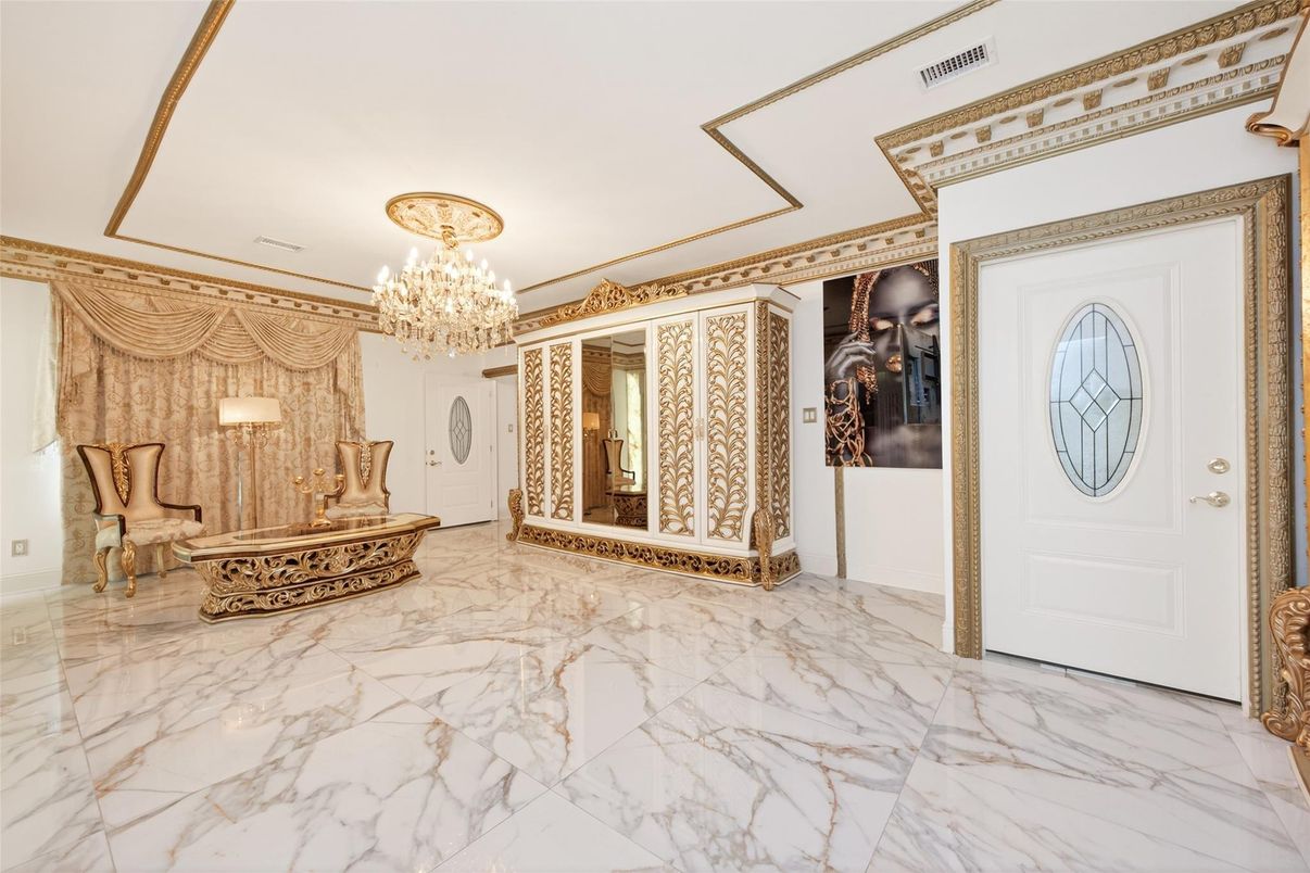 Chandelier, Interior, Marble