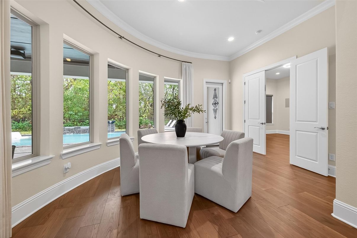 Dining room, Interior, Recessed Lighting, Wood Texture Flooring