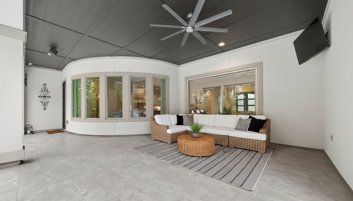 Exterior, Living room, Recessed Lighting