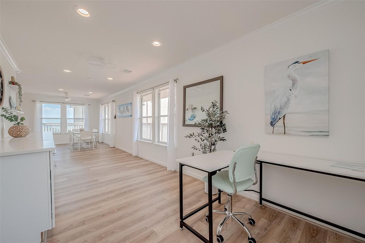 Home Office, Interior, Recessed Lighting, Wood Texture Flooring