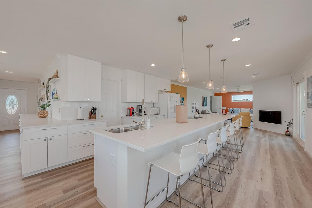 Interior, Kitchen, Pendant Lights, Recessed Lighting, Wood Texture Flooring
