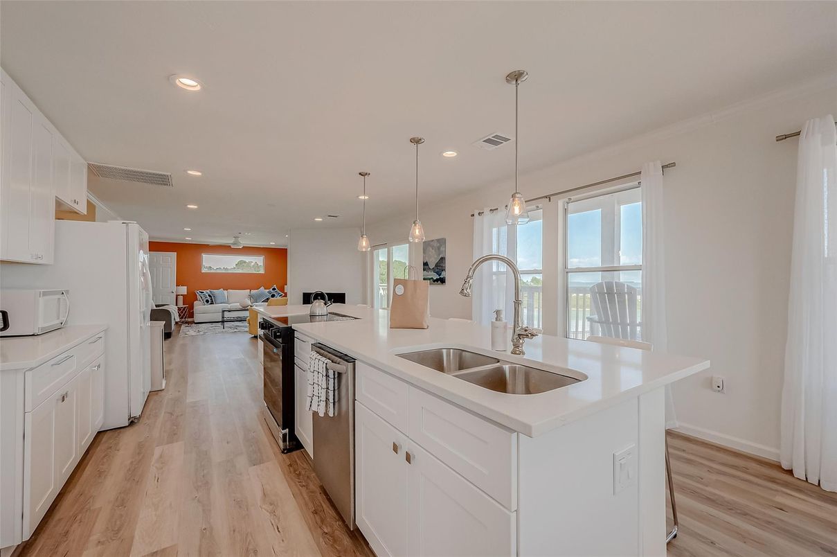 Interior, Kitchen, Living room, Pendant Lights, Recessed Lighting, Wood Texture Flooring