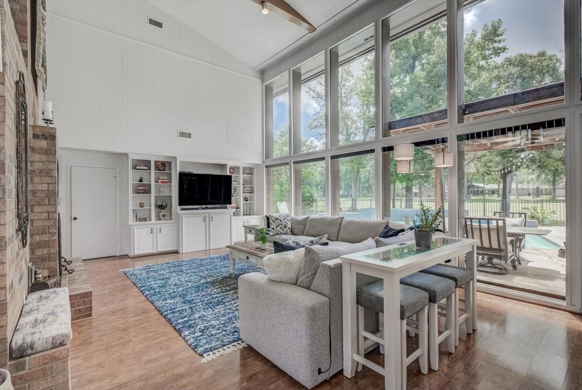 Interior, Living room, Stone Walls, Sun Room, Wood Texture Flooring