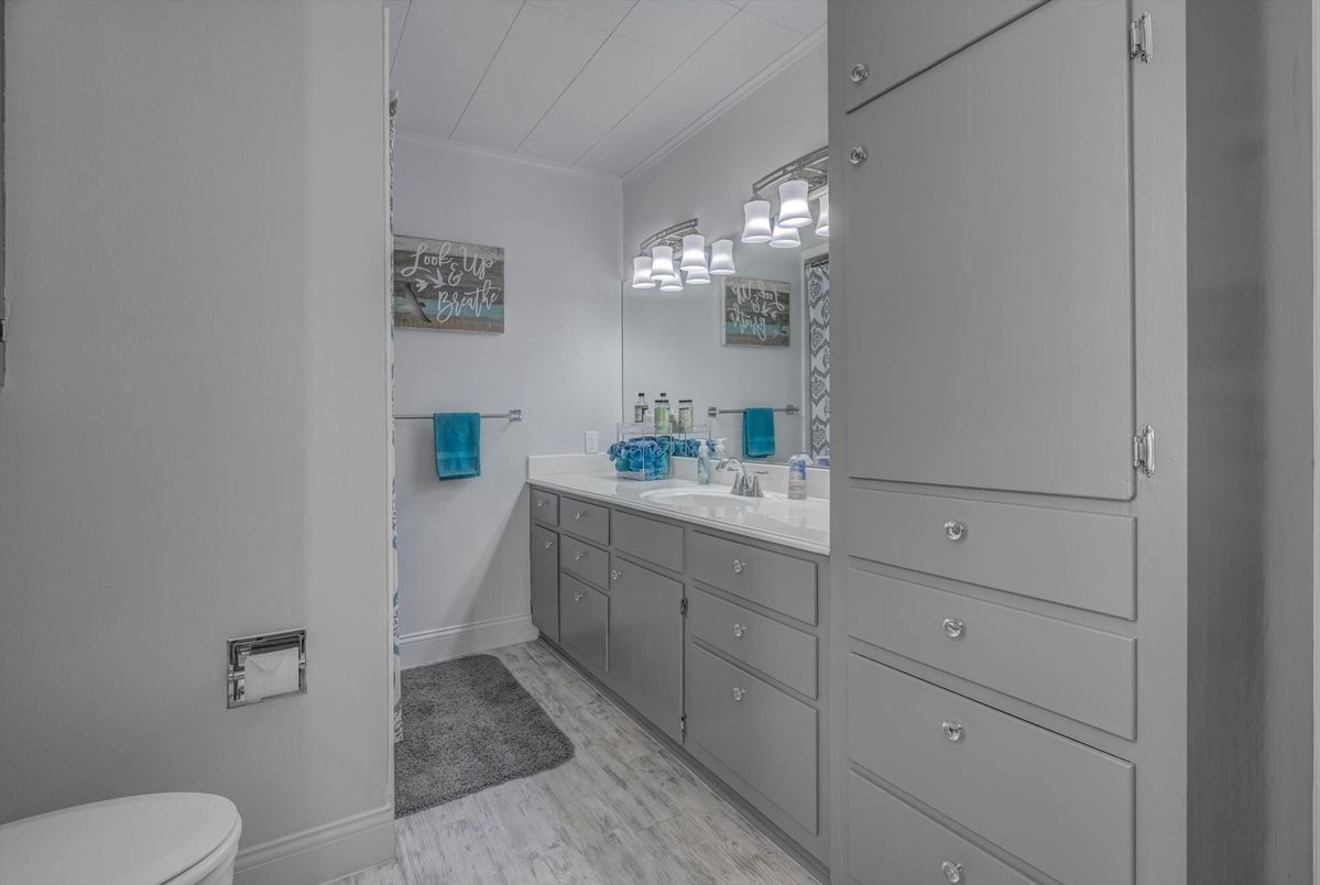 Bathroom, Dual Sink Vanities, Interior, Wood Texture Flooring