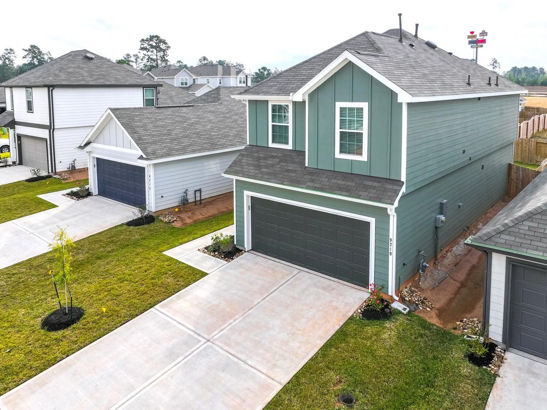 Attached, Detached Garage, Exterior, Facade, Queen Anne Victorian