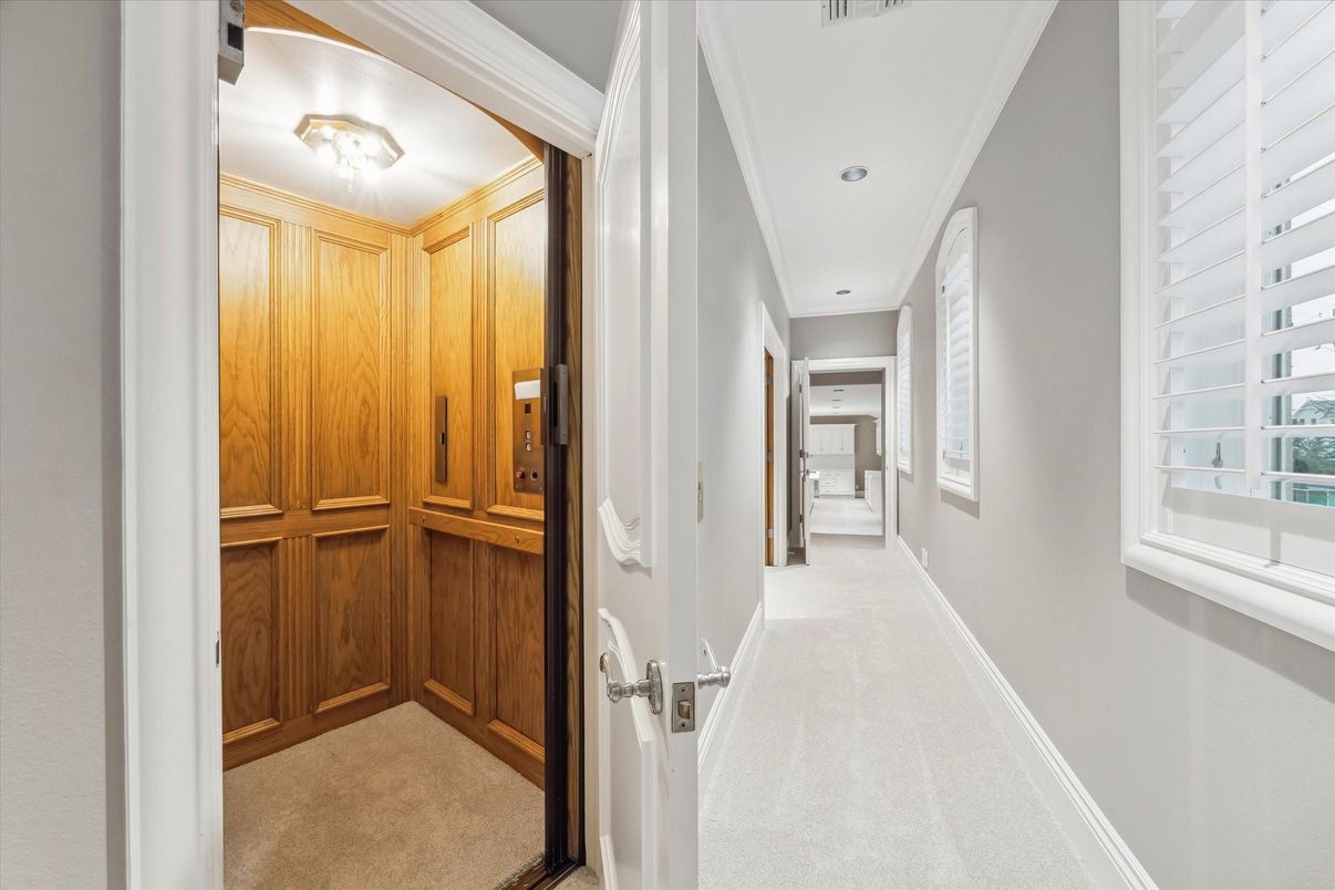 Elevator, Interior, Wooden Walls