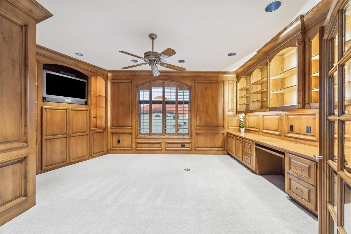 Interior, Recessed Lighting, Wooden Walls